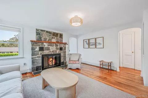 Living - 69 Hill Dr, Riverhead, NY 11901 photo 1 of 1