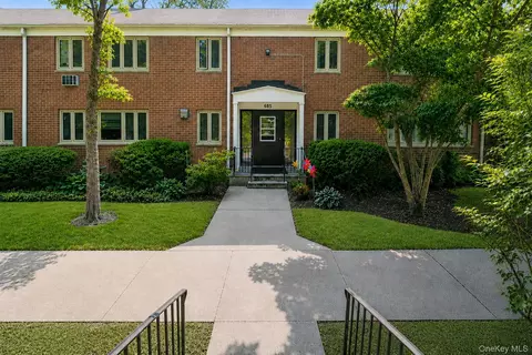 685 Hillside #D, Greenburgh, NY 10603