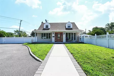 1 Douglas Dr, East Meadow, NY 11554