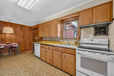 Kitchen - 755 Hoover Ave, Peekskill, NY 10566 photo 3 of 3