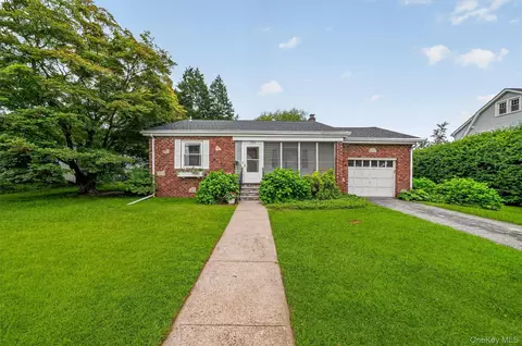 Exterior - 755 Hoover Ave, Peekskill, NY 10566 photo 2 of 7