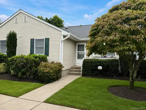1235 Calebs Way #G25, Greenport, NY 11944