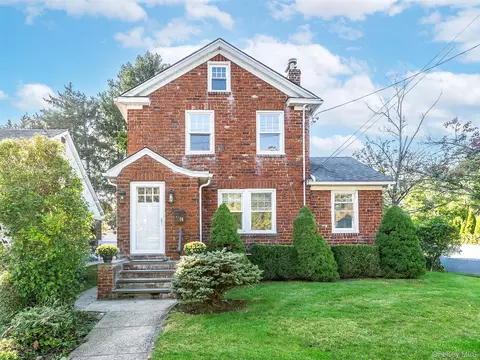 74 Irma Ave, North Hempstead, NY 11050