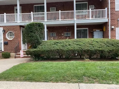 260-58 75th Ave #H-1, Glen Oaks, NY 11004