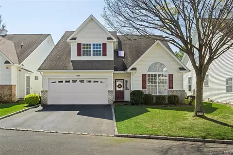 131 Constantine Way, Mount Sinai, NY 11766