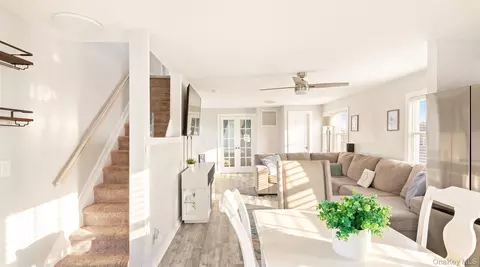 Entry Way - 27 Wood Ave, Patchogue, NY 11772 photo 1 of 2