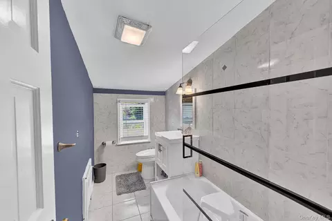 Bath - 64 E Roe Blvd, Brookhaven, NY 11788 photo 2 of 4