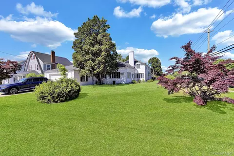 Exterior - 64 E Roe Blvd, Brookhaven, NY 11788 photo 3 of 8