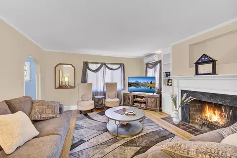 Living - 64 E Roe Blvd, Brookhaven, NY 11788 photo 6 of 6