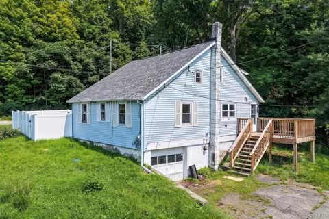 14 Airport Rd, Middletown, NY 10940