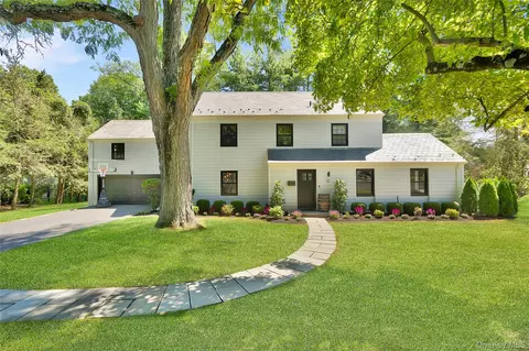 22 Paddington Rd, Scarsdale, NY 10583