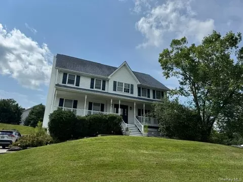 188 Creamery Pond Rd, Chester, NY 10918