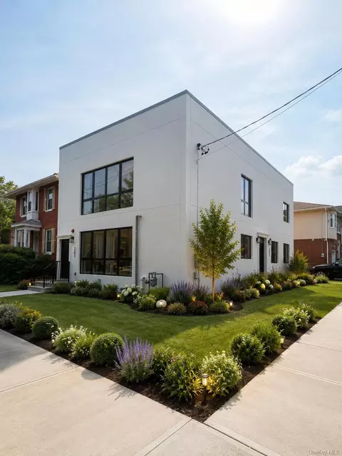 33-03 213th St, Bayside, NY 11361