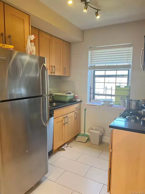 Kitchen - 78-11 Main St #3F, New York, NY 11367 photo 1 of 2