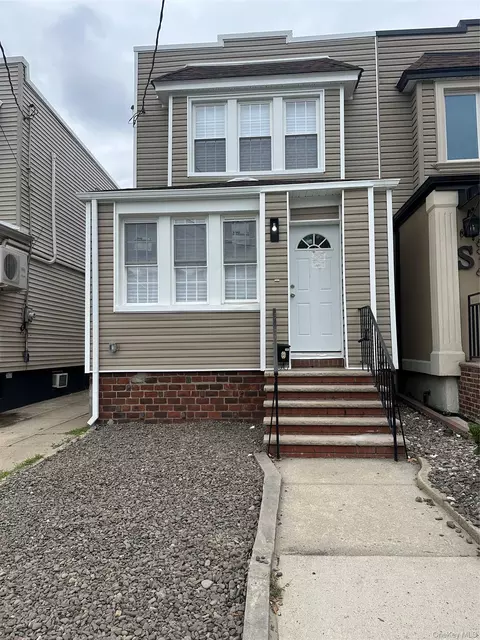 6918 69th St, New York, NY 11385
