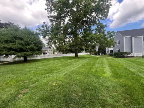 Exterior - 401 Commons Way #D, Fishkill, NY 12524 photo 4 of 4