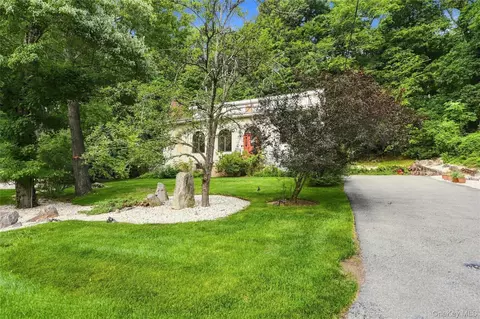 107 Stephenson Ter, Mount Pleasant, NY 10510