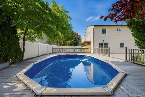Exterior - 779 Peconic Ave, Babylon, NY 11704 photo 7 of 8