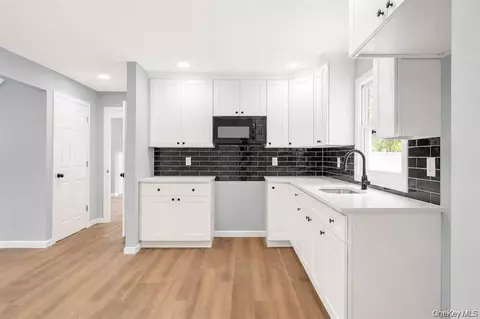 Entry Way - 779 Peconic Ave, Babylon, NY 11704 photo 3 of 3
