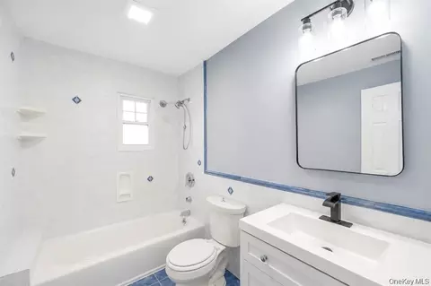 Bath - 779 Peconic Ave, Babylon, NY 11704 photo 4 of 4