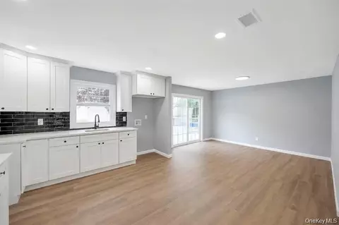 Other - 779 Peconic Ave, Babylon, NY 11704 photo 4 of 9