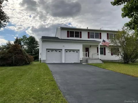 207 Butter Hill Dr, New Windsor, NY 12553
