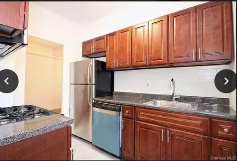 1515 Metropolitan Ave #6B, New York, NY 10462
