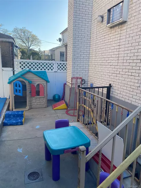 198-18 32nd Rd, Flushing, NY 11358 photo 4