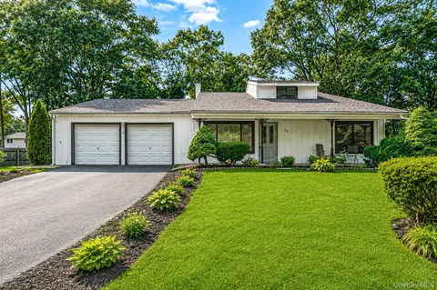 151 Sequoia Dr, Coram, NY 11727
