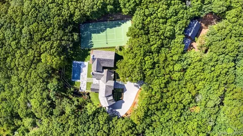 560 Little Noyack Path, Water Mill, NY 11976
