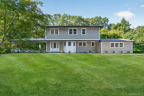 5 Truesdale Ct, Northport, NY 11768