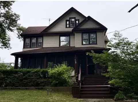254 Hempstead Ave, Rockville Centre, NY 11570