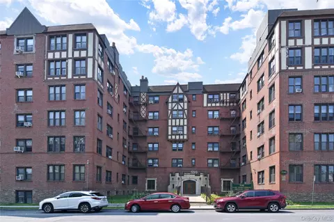 590 E 3rd St #1M, Mount Vernon, NY 10553