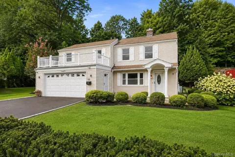 25 Greenvale Cir, Greenburgh, NY 10607