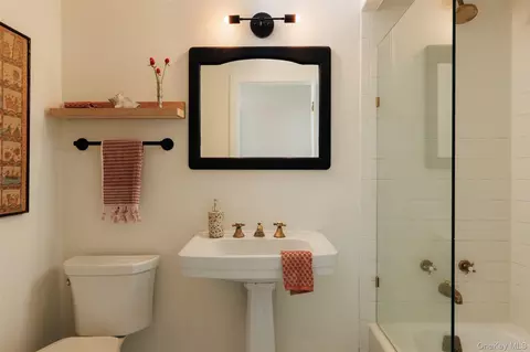 Bath - 55 E Klein Rd, Ancram, NY 12502 photo 2 of 3
