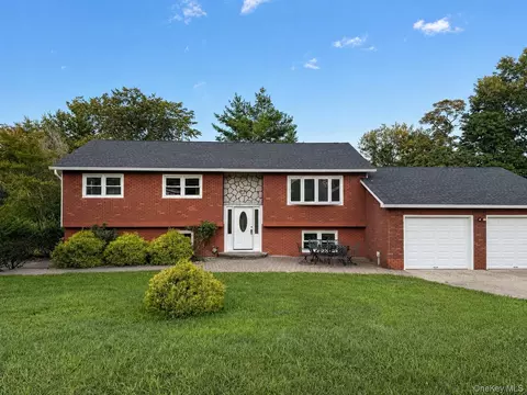 123 Lester Dr, Orangetown, NY 10983