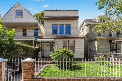 3713 Willett Ave, New York, NY 10467