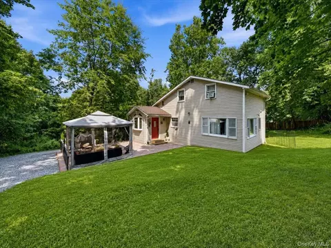 23 Sunrise Trl, Monroe, NY 10950