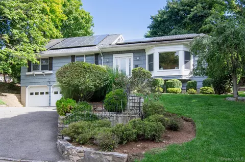 91 Sycamore Ln, Greenburgh, NY 10533