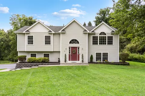 61 Joshua Dr, Crawford, NY 12721