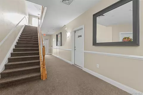 Entry Way - 2806 Bennington Dr, Fishkill, NY 12524 photo 2 of 5