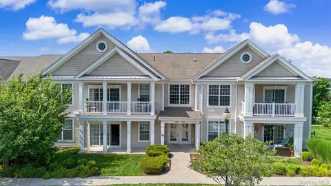 2806 Bennington Dr, Fishkill, NY 12524