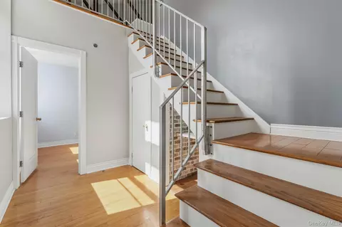Entry Way - 88 Broadway #PH4, Ossining, NY 10562 photo 7 of 7