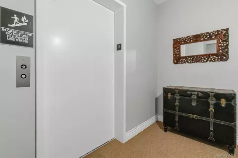 Entry Way - 88 Broadway #PH4, Ossining, NY 10562 photo 2 of 7