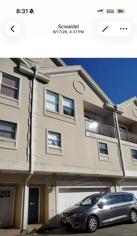 223 Beach 3rd St, Far Rockaway, NY 11691