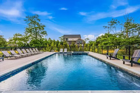 Exterior - 1 Jagger Ln # A, Westhampton, NY 11977 photo 1 of 4