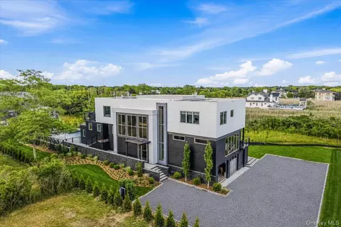 View/Area - 1 Jagger Ln # A, Westhampton, NY 11977 photo 3 of 3
