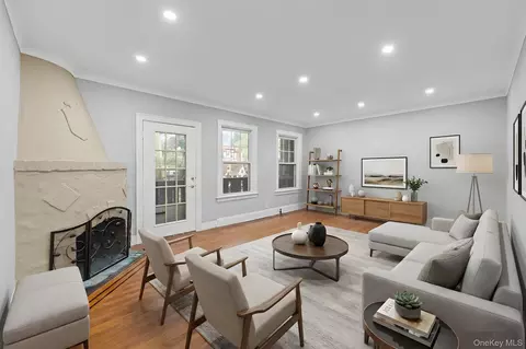 13314 Francis Lewis Blvd, New York, NY 11413
