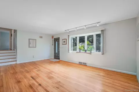 Living - 8 Hampton Rd, Poughkeepsie, NY 12603 photo 3 of 4
