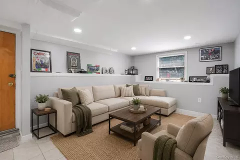 Other - 8 Hampton Rd, Poughkeepsie, NY 12603 photo 5 of 9